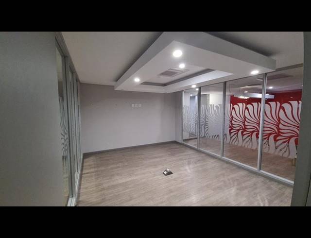 BUSINESS PROPERTY TO RENT IN VORNA VALLEY